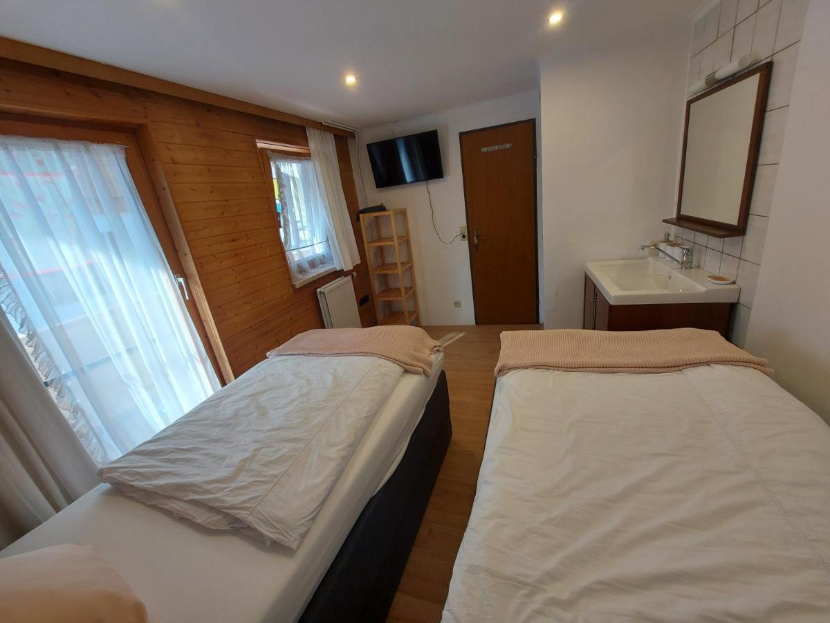 핑켄베르그 Zum Schneider B&B 외부 사진