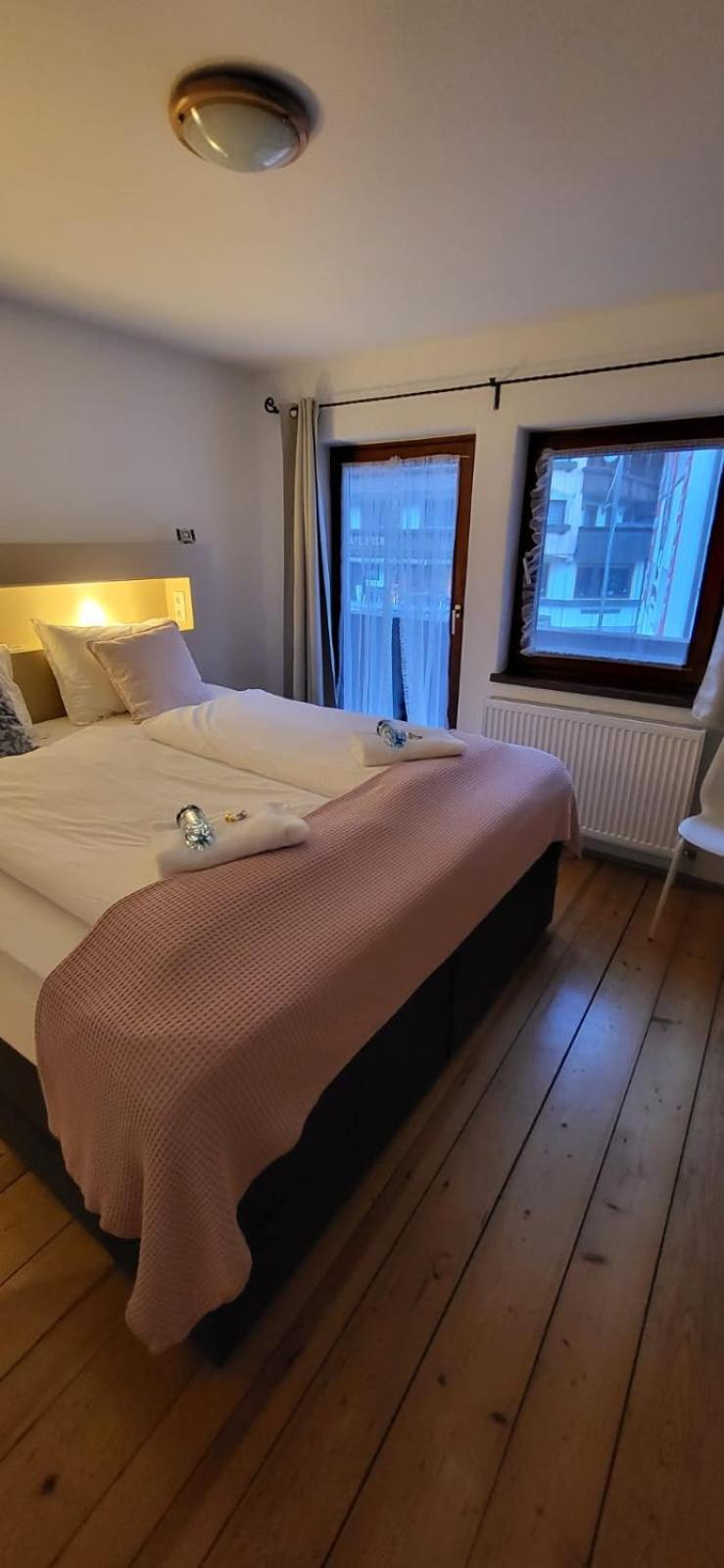 핑켄베르그 Zum Schneider B&B 외부 사진